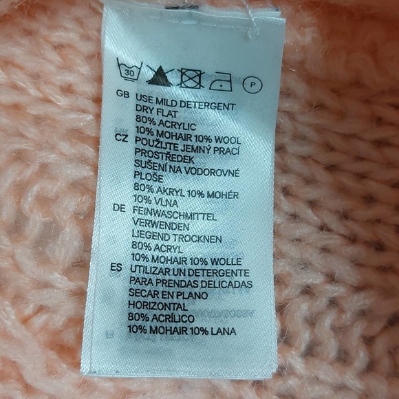 H&M light peach knit sweater size medium - Picture 8 of 9